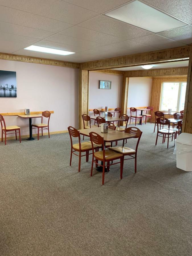 Exploits Inn And Suites Botwood Exterior foto