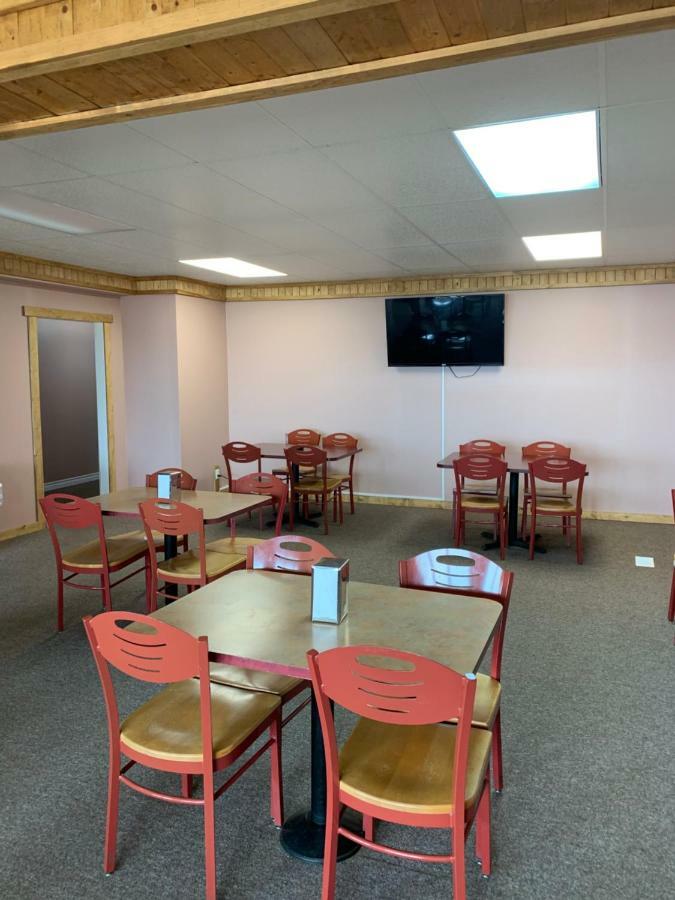 Exploits Inn And Suites Botwood Exterior foto